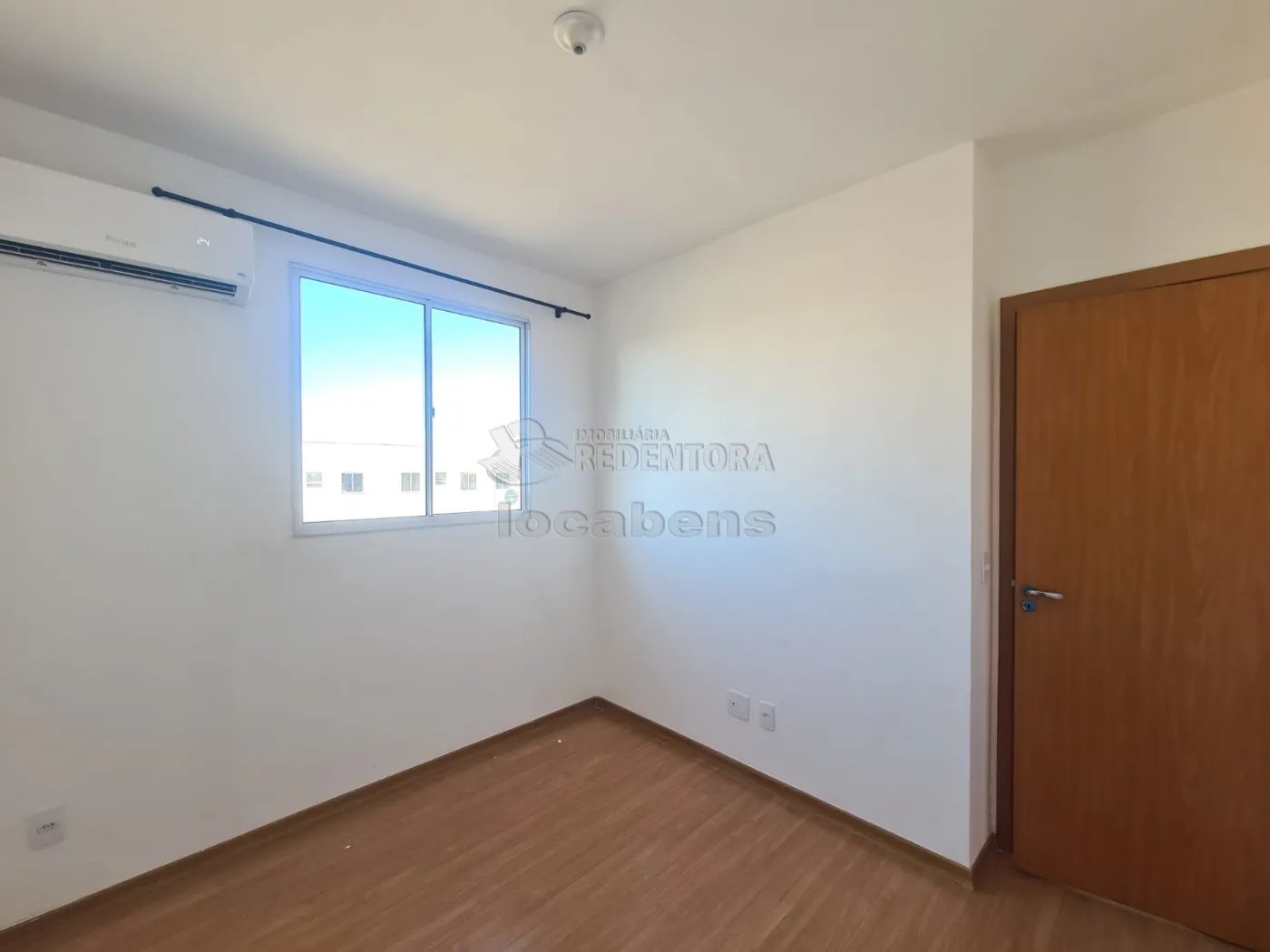 Alugar Apartamento / Padr&atilde;o em S&atilde;o Jos&eacute; do Rio Preto R$ 900,00 - Foto 18