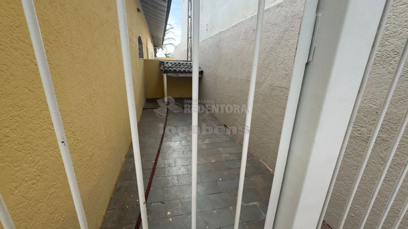 Alugar Casa / Padr&atilde;o em S&atilde;o Jos&eacute; do Rio Preto R$ 3.500,00 - Foto 15