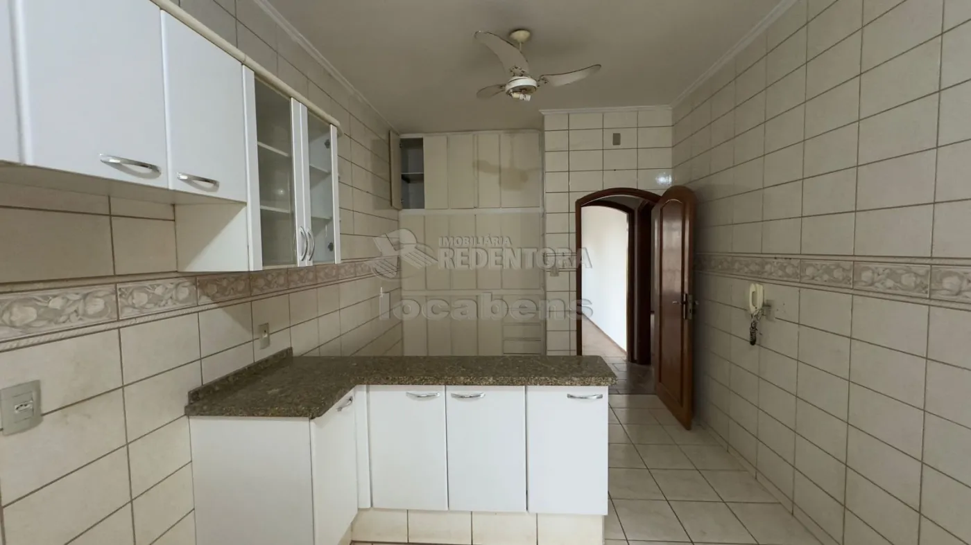 Alugar Casa / Padr&atilde;o em S&atilde;o Jos&eacute; do Rio Preto R$ 3.500,00 - Foto 27