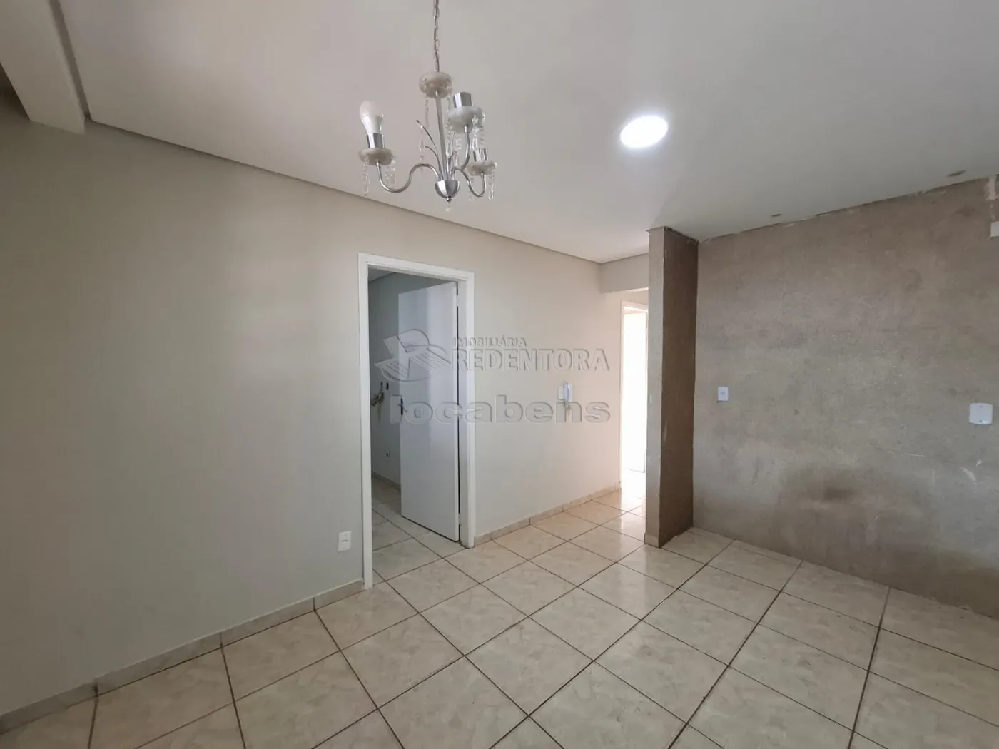 Comprar Casa / Padr&atilde;o em S&atilde;o Jos&eacute; do Rio Preto - Foto 1