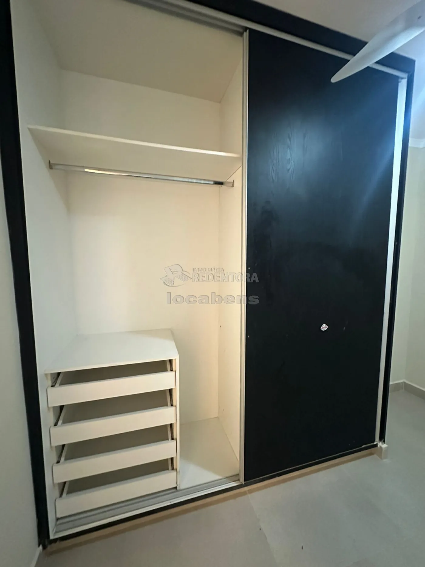 Alugar Apartamento / Padr&atilde;o em S&atilde;o Jos&eacute; do Rio Preto R$ 1.200,00 - Foto 14