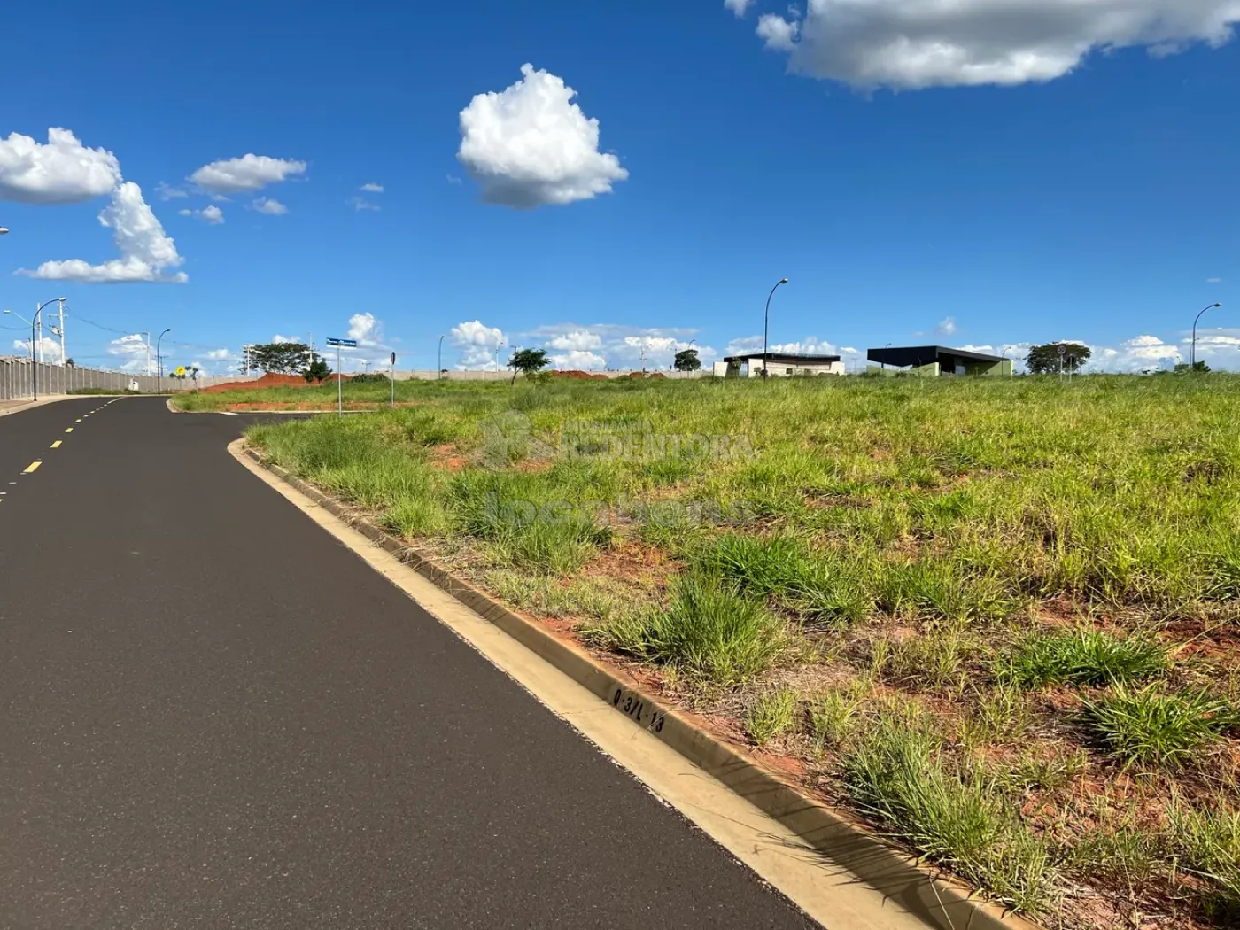Comprar Terreno / Condom&iacute;nio em S&atilde;o Jos&eacute; do Rio Preto R$ 650.000,00 - Foto 3