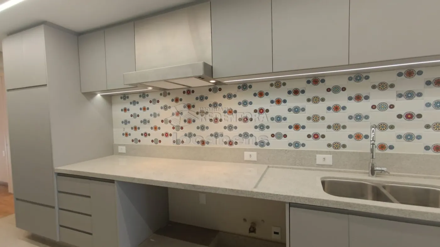 Alugar Apartamento / Padr&atilde;o em S&atilde;o Jos&eacute; do Rio Preto R$ 21.000,00 - Foto 15