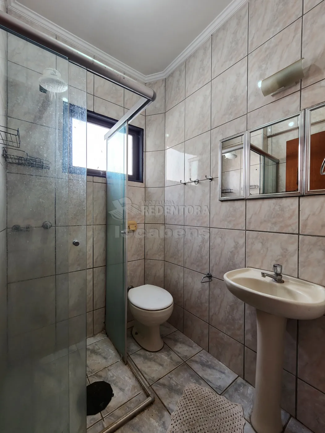 Alugar Apartamento / Padr&atilde;o em S&atilde;o Jos&eacute; do Rio Preto R$ 1.000,00 - Foto 6
