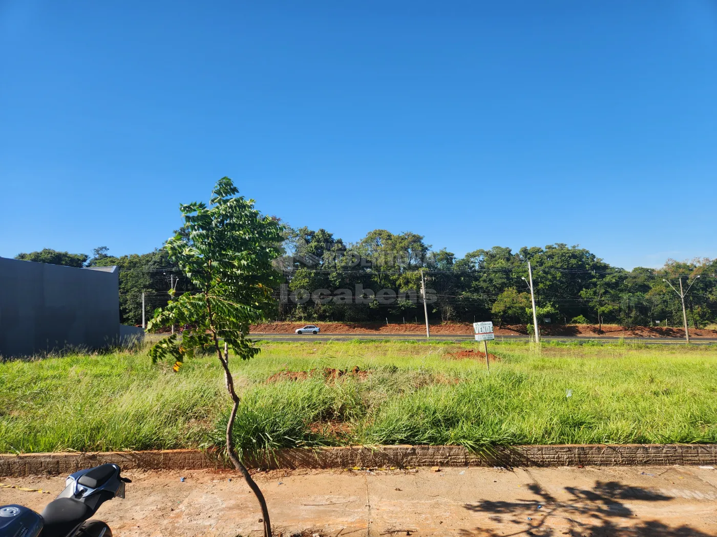 Comprar Terreno / Padr&atilde;o em S&atilde;o Jos&eacute; do Rio Preto R$ 130.000,00 - Foto 1