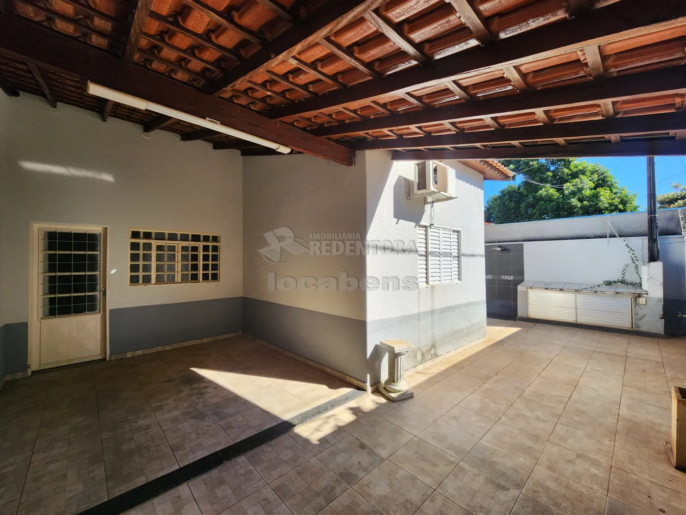 Alugar Casa / Padr&atilde;o em S&atilde;o Jos&eacute; do Rio Preto R$ 2.500,00 - Foto 1