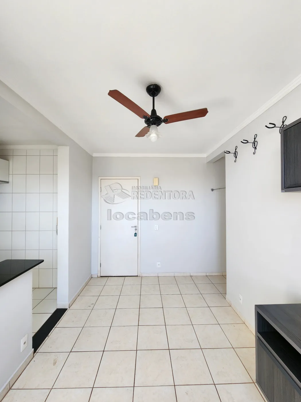 Alugar Apartamento / Padr&atilde;o em S&atilde;o Jos&eacute; do Rio Preto R$ 1.800,00 - Foto 2