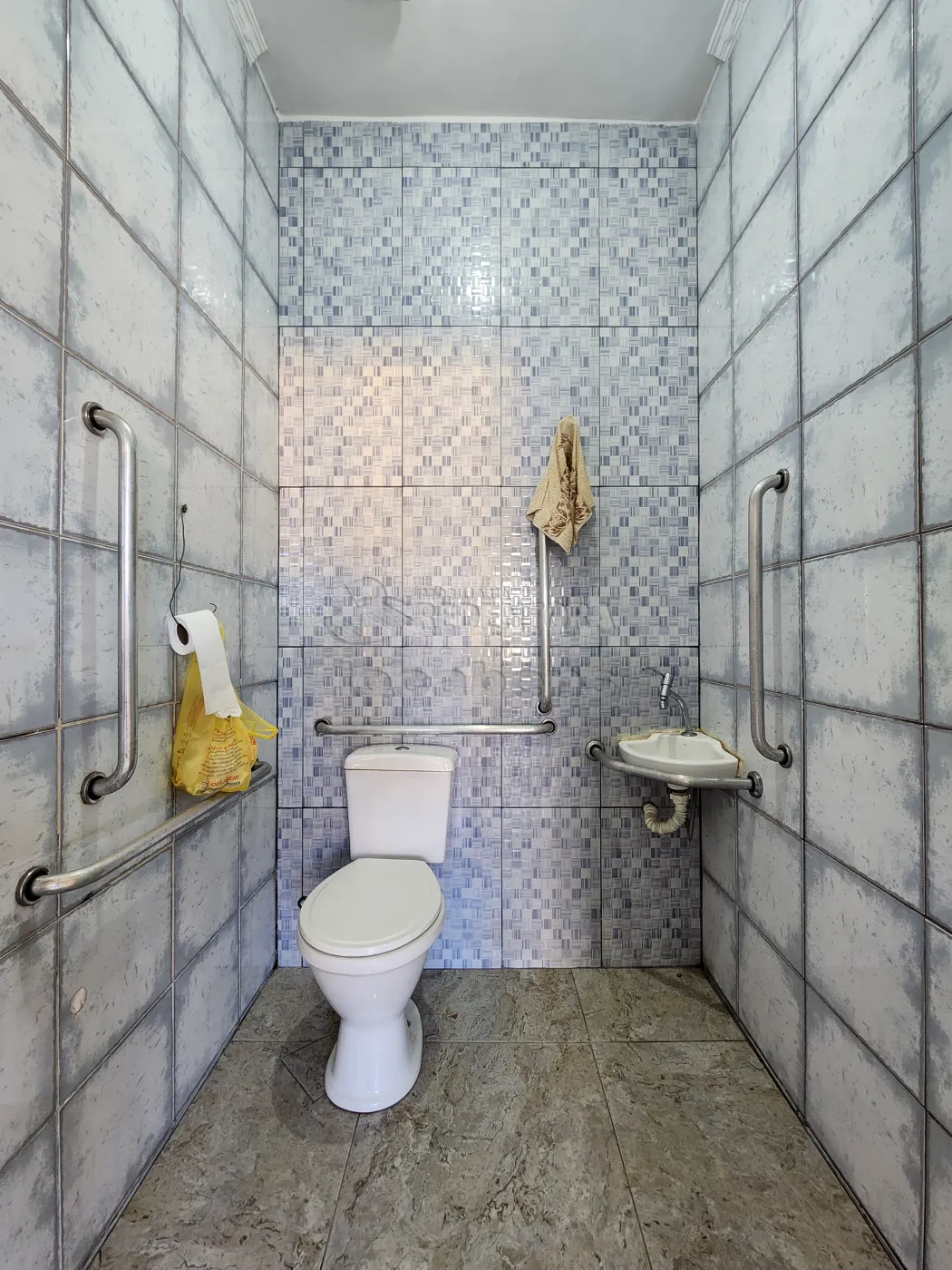 Alugar Comercial / Sal&atilde;o em S&atilde;o Jos&eacute; do Rio Preto R$ 1.000,00 - Foto 4