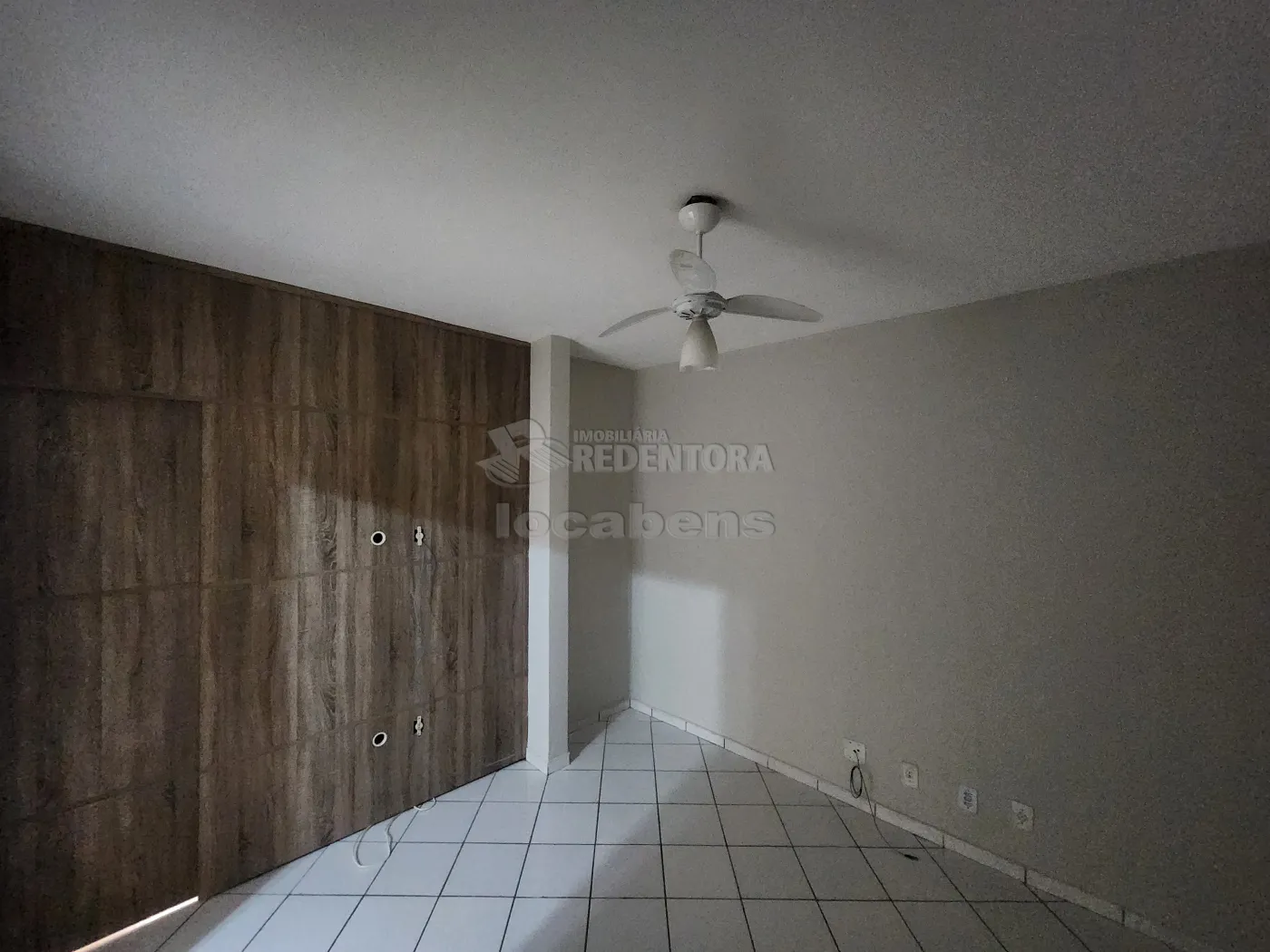 Alugar Apartamento / Padr&atilde;o em S&atilde;o Jos&eacute; do Rio Preto R$ 1.100,00 - Foto 2