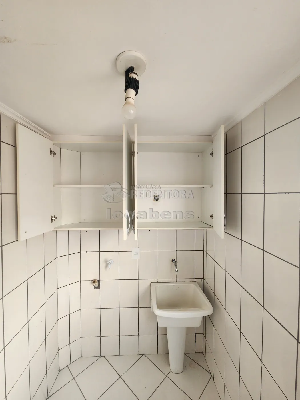 Alugar Apartamento / Padr&atilde;o em S&atilde;o Jos&eacute; do Rio Preto R$ 1.100,00 - Foto 7