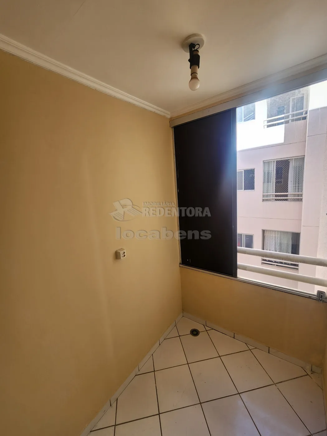 Alugar Apartamento / Padr&atilde;o em S&atilde;o Jos&eacute; do Rio Preto R$ 1.100,00 - Foto 8