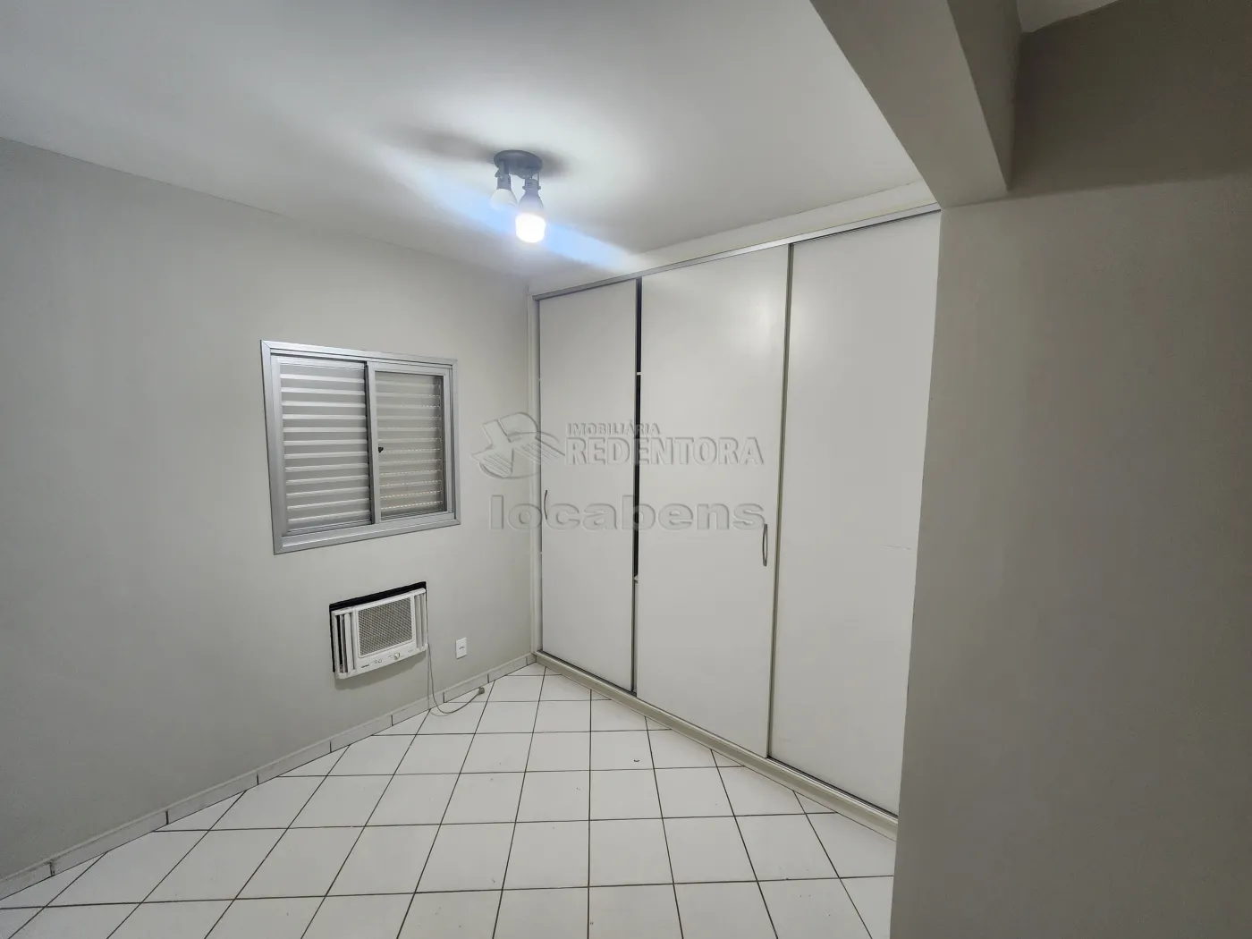 Alugar Apartamento / Padr&atilde;o em S&atilde;o Jos&eacute; do Rio Preto R$ 1.100,00 - Foto 10
