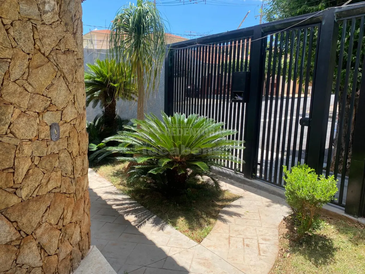 Alugar Casa / Padr&atilde;o em S&atilde;o Jos&eacute; do Rio Preto R$ 2.500,00 - Foto 2