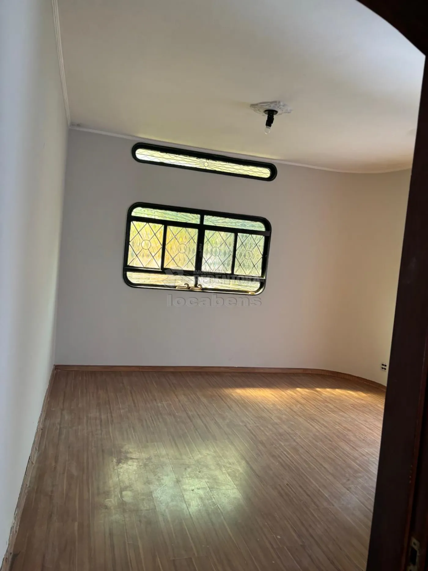 Alugar Casa / Padr&atilde;o em S&atilde;o Jos&eacute; do Rio Preto R$ 2.500,00 - Foto 5