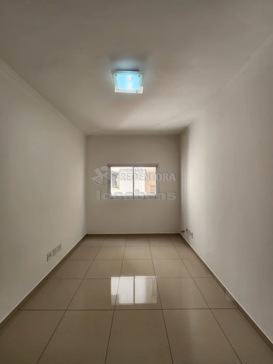 Alugar Apartamento / Padr&atilde;o em S&atilde;o Jos&eacute; do Rio Preto R$ 1.500,00 - Foto 1