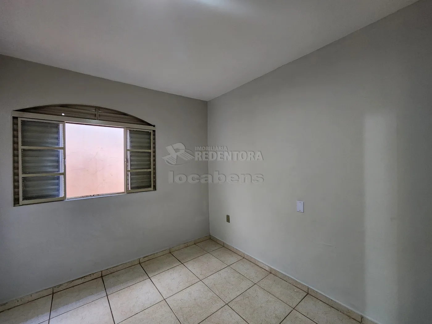 Alugar Casa / Padr&atilde;o em S&atilde;o Jos&eacute; do Rio Preto R$ 1.000,00 - Foto 5
