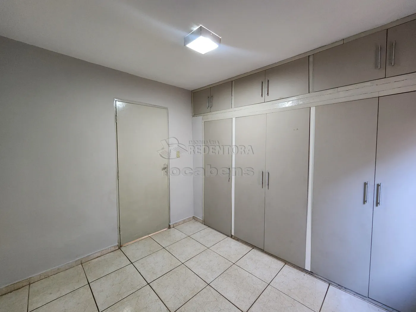 Alugar Casa / Padr&atilde;o em S&atilde;o Jos&eacute; do Rio Preto R$ 1.000,00 - Foto 6