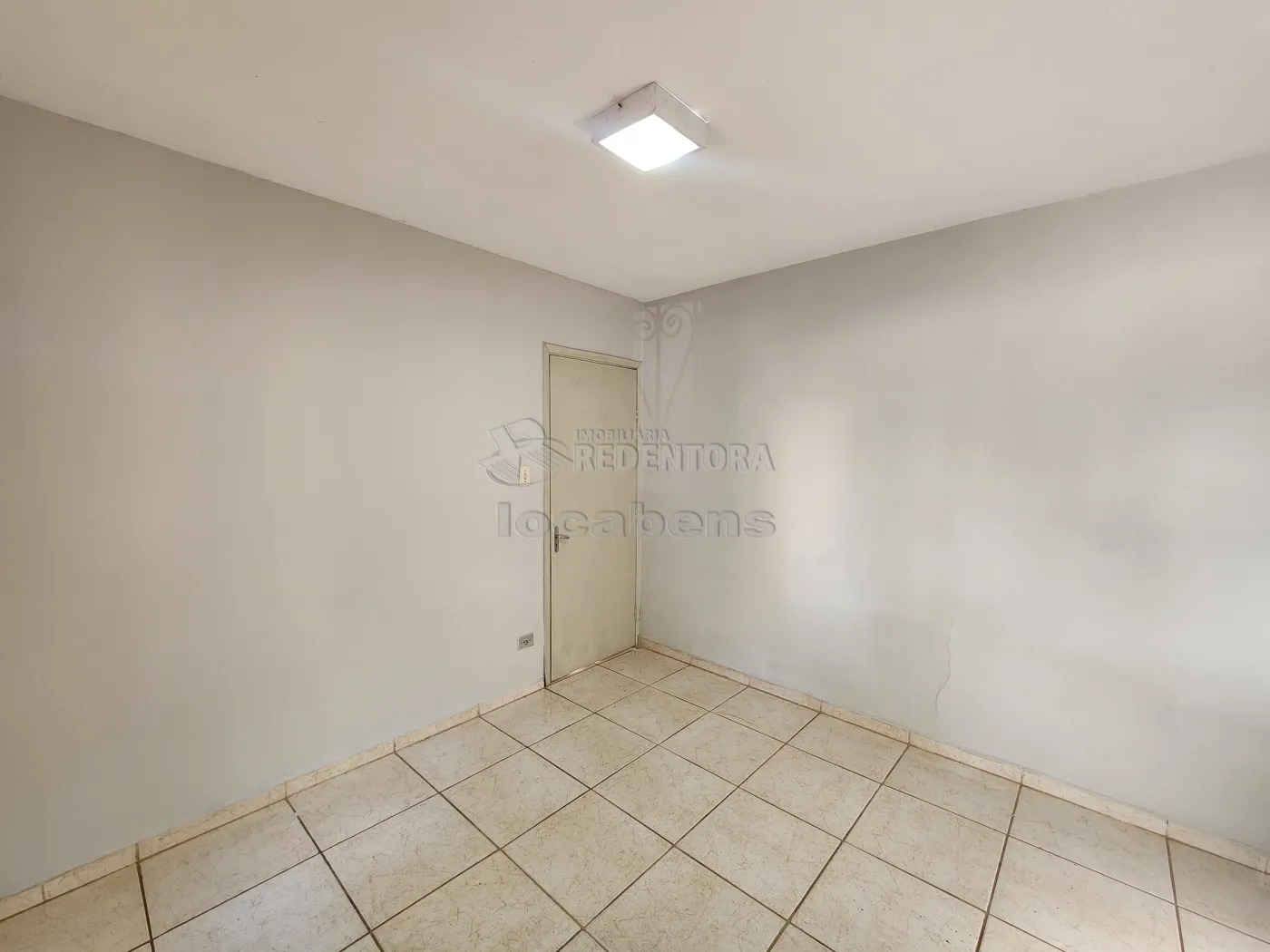 Alugar Casa / Padr&atilde;o em S&atilde;o Jos&eacute; do Rio Preto R$ 1.000,00 - Foto 9