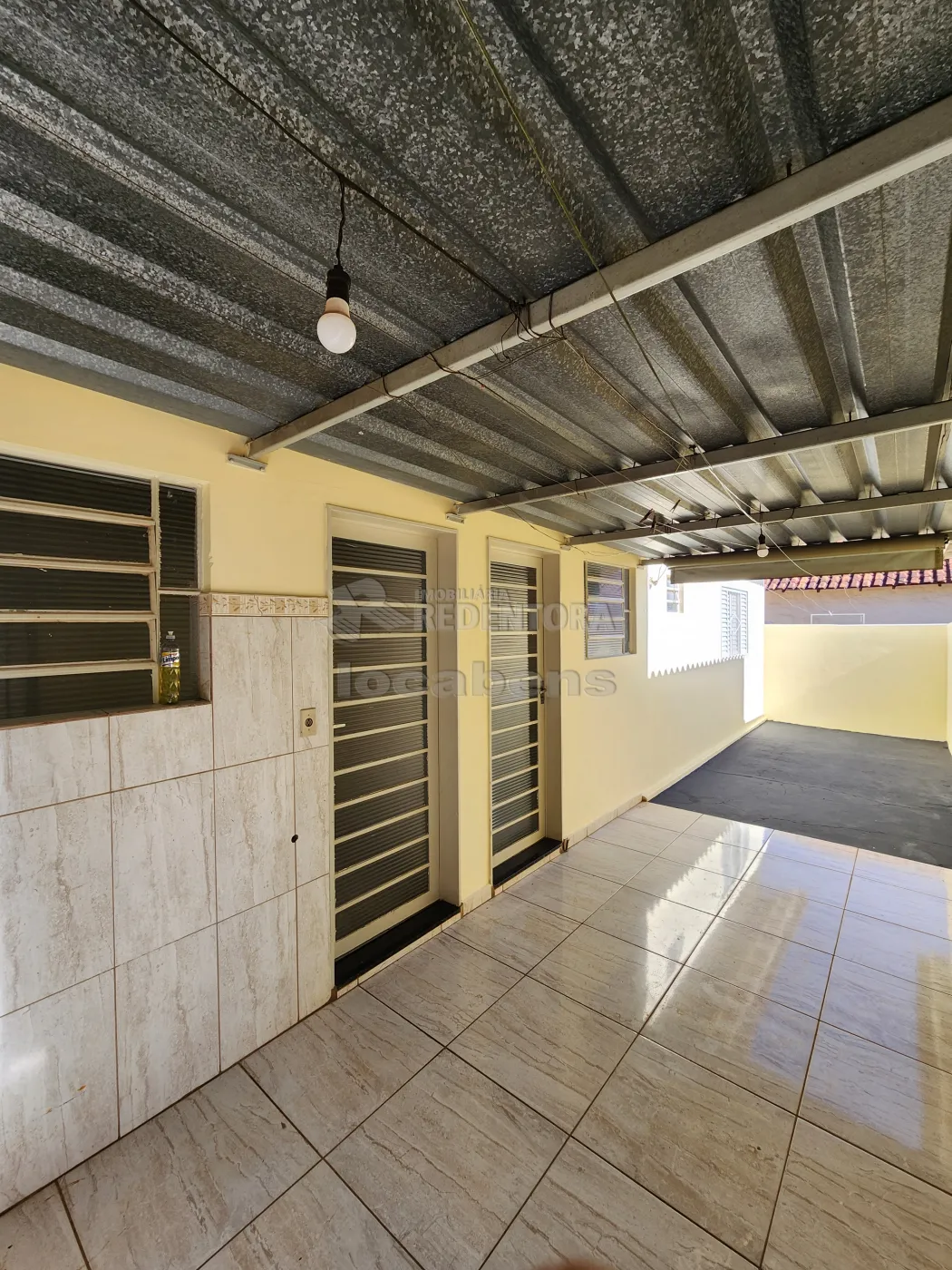 Alugar Casa / Padr&atilde;o em S&atilde;o Jos&eacute; do Rio Preto R$ 1.000,00 - Foto 1