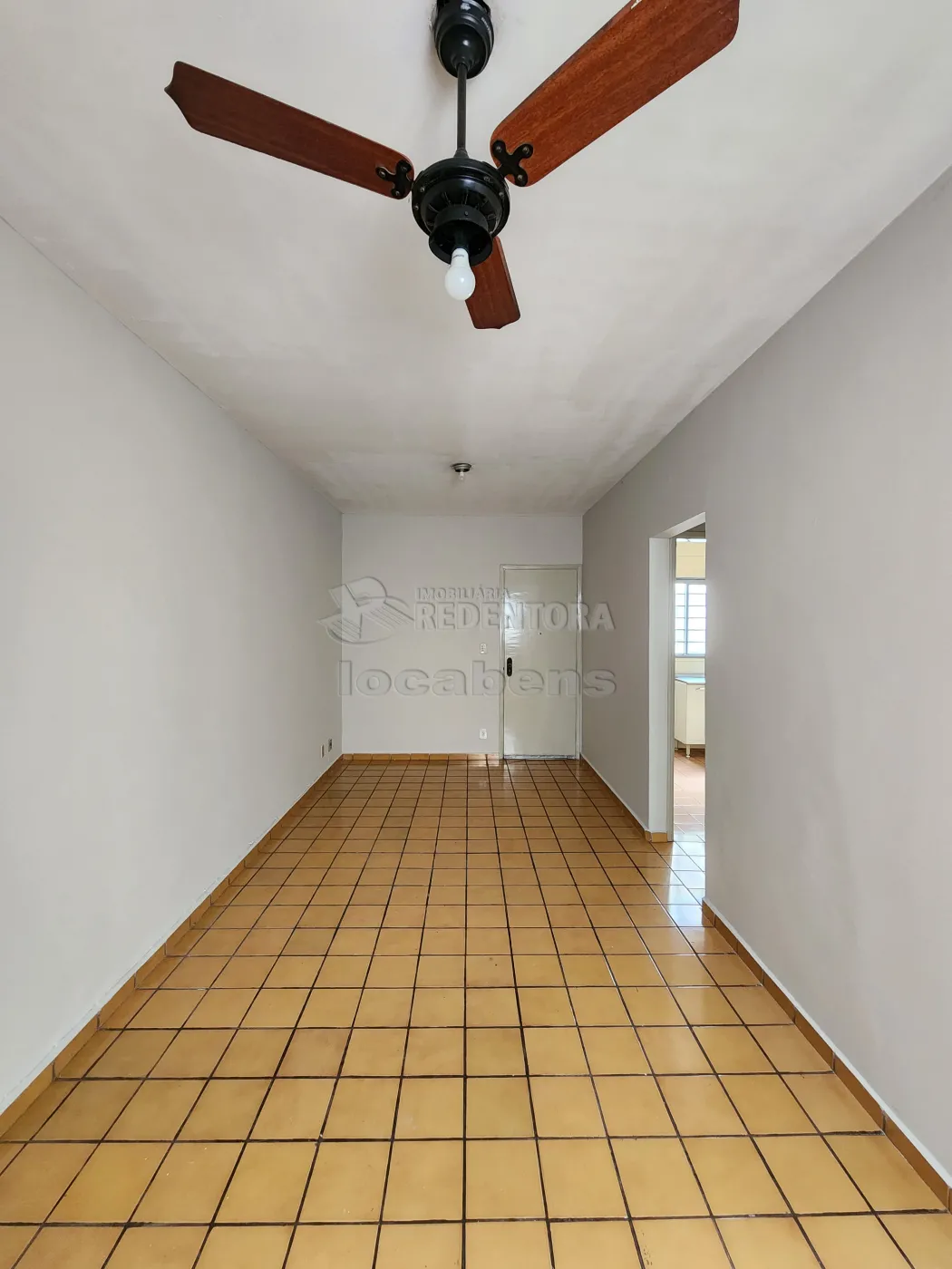 Alugar Apartamento / Padr&atilde;o em S&atilde;o Jos&eacute; do Rio Preto R$ 970,00 - Foto 2