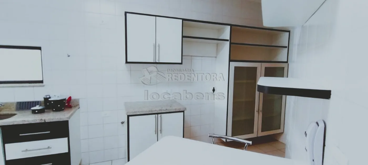Alugar Apartamento / Padr&atilde;o em S&atilde;o Jos&eacute; do Rio Preto R$ 2.200,00 - Foto 17