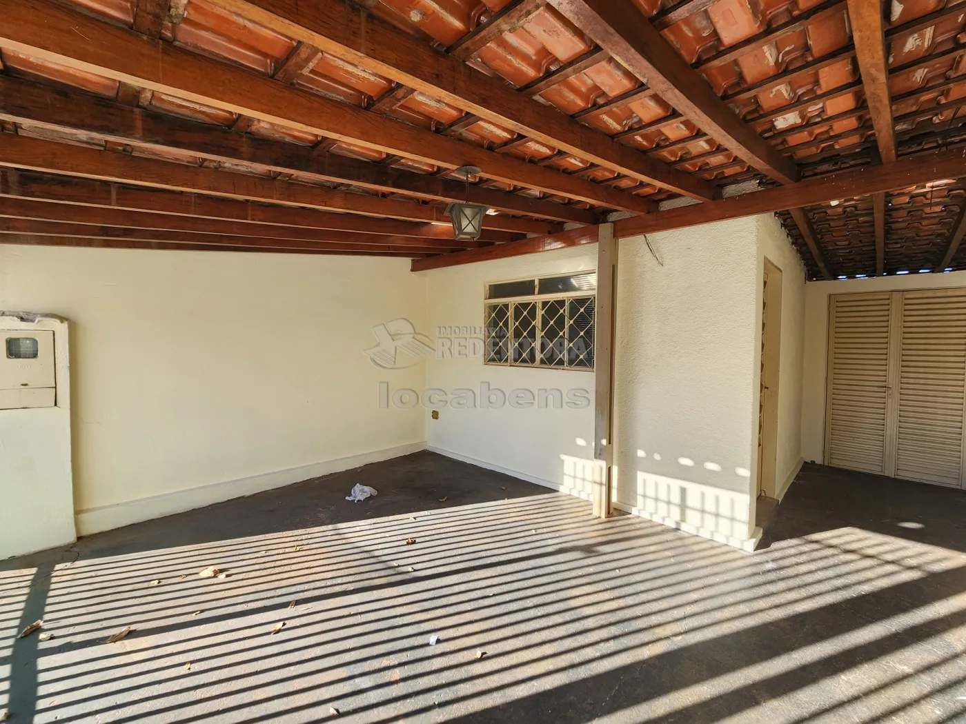 Alugar Casa / Padr&atilde;o em S&atilde;o Jos&eacute; do Rio Preto R$ 1.400,00 - Foto 1