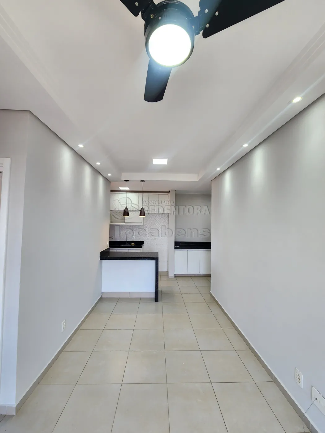 Alugar Apartamento / Padr&atilde;o em S&atilde;o Jos&eacute; do Rio Preto R$ 1.700,00 - Foto 2