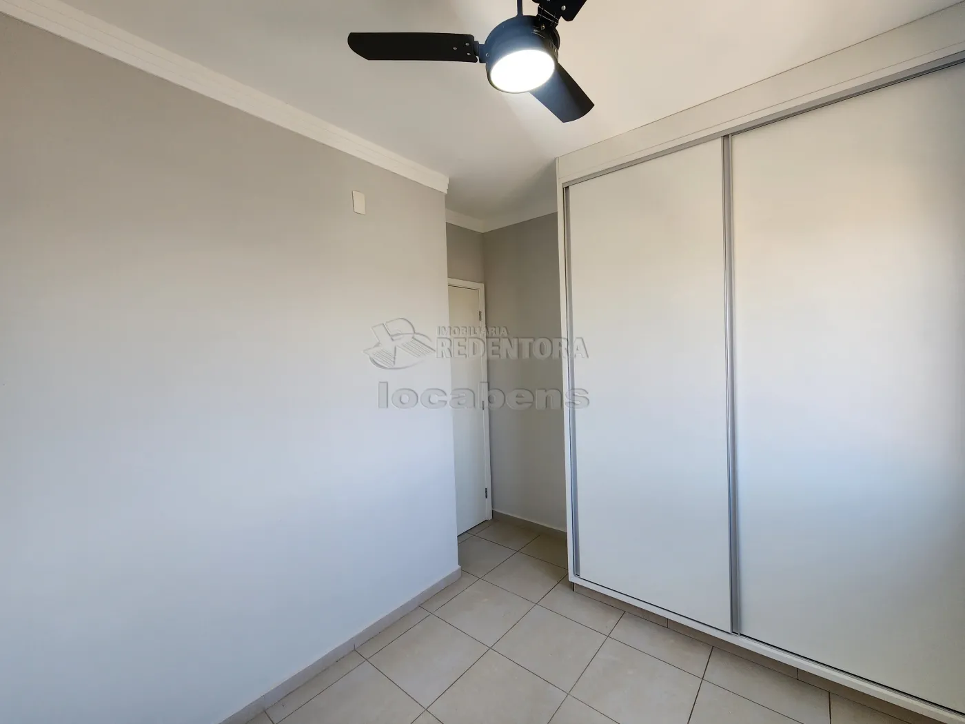 Alugar Apartamento / Padr&atilde;o em S&atilde;o Jos&eacute; do Rio Preto R$ 1.700,00 - Foto 8