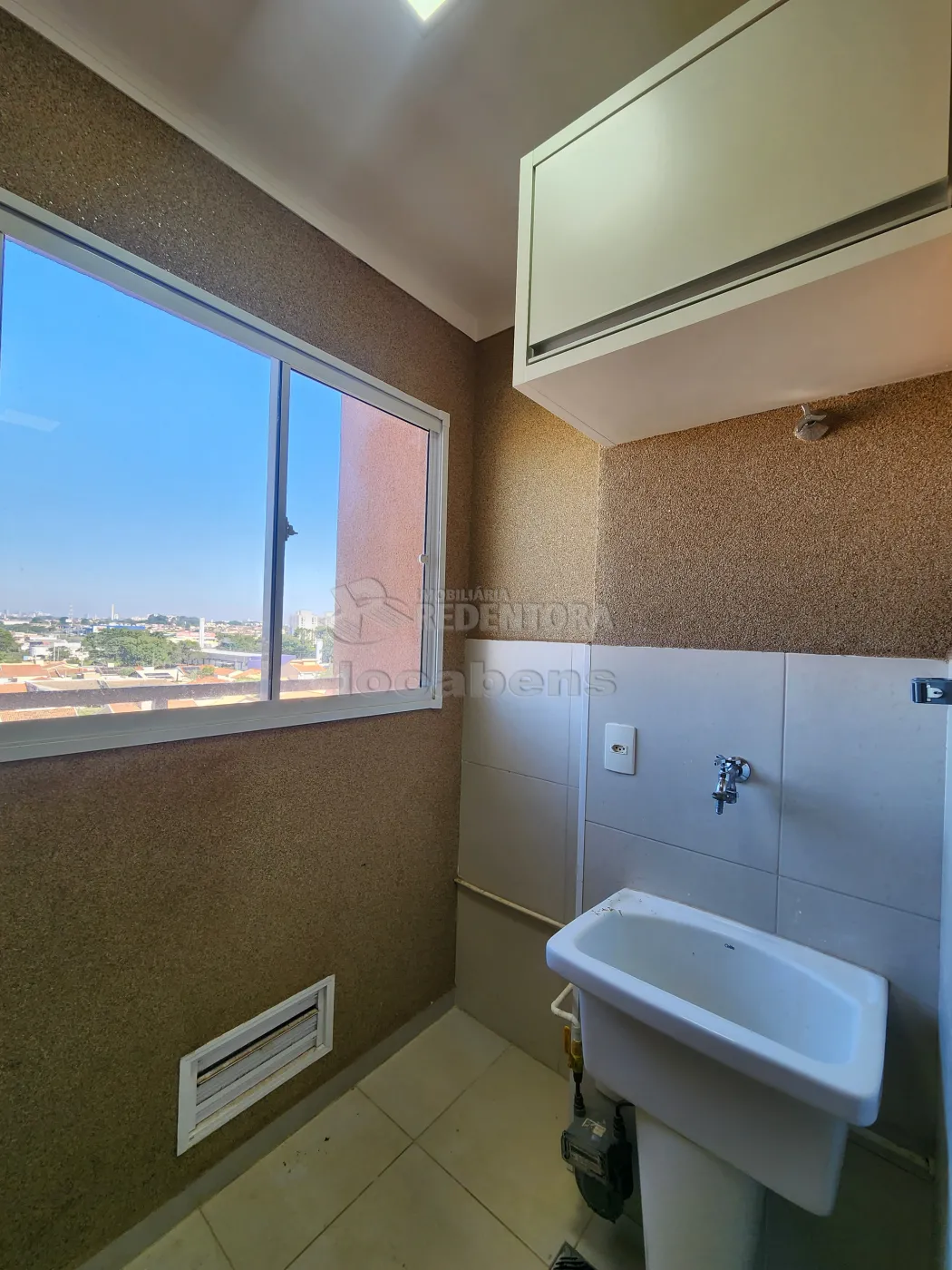 Alugar Apartamento / Padr&atilde;o em S&atilde;o Jos&eacute; do Rio Preto R$ 1.700,00 - Foto 12
