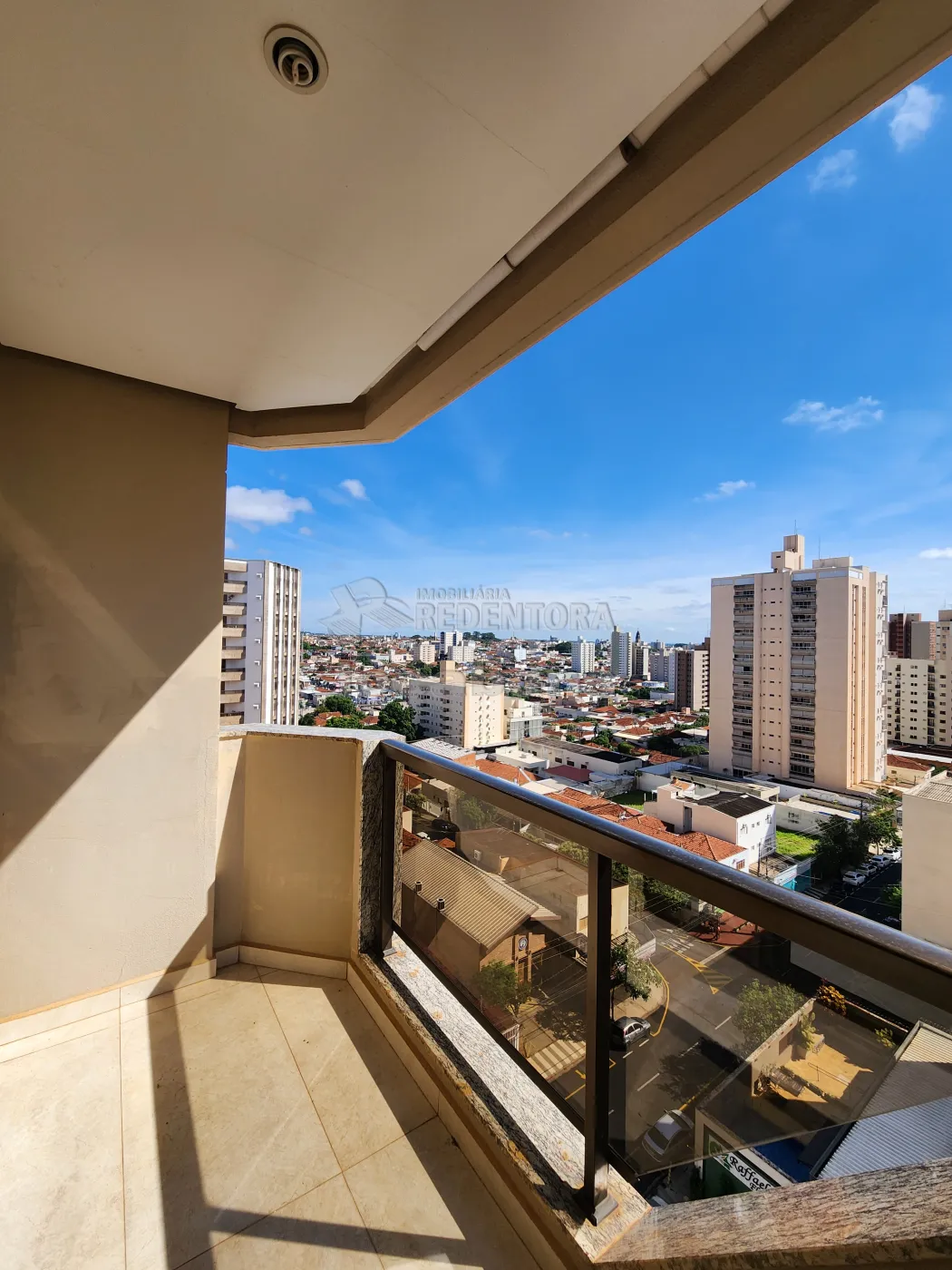 Comprar Apartamento / Padr&atilde;o em S&atilde;o Jos&eacute; do Rio Preto R$ 450.000,00 - Foto 2