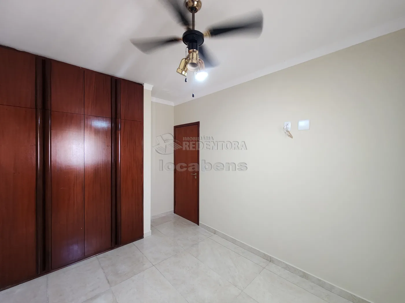 Comprar Apartamento / Padr&atilde;o em S&atilde;o Jos&eacute; do Rio Preto R$ 450.000,00 - Foto 14