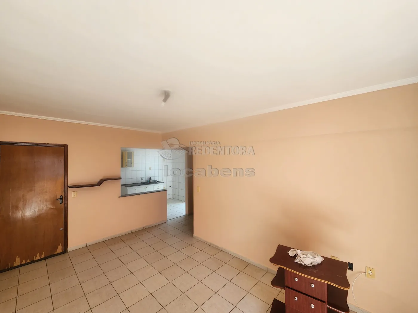 Alugar Apartamento / Padr&atilde;o em S&atilde;o Jos&eacute; do Rio Preto R$ 1.300,00 - Foto 2