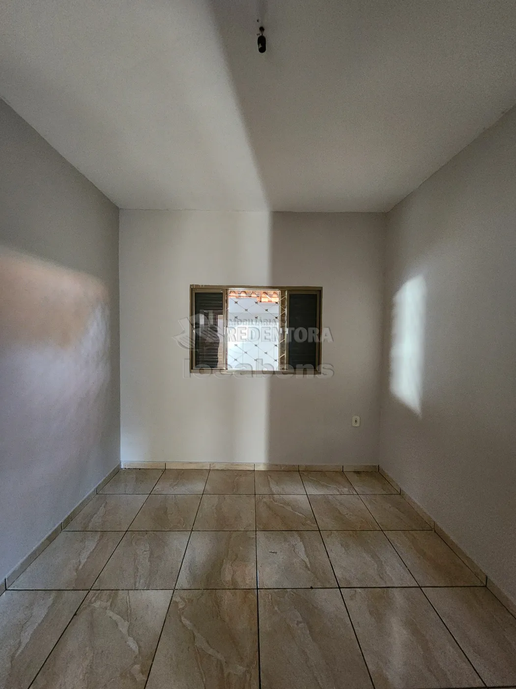 Alugar Casa / Padr&atilde;o em S&atilde;o Jos&eacute; do Rio Preto R$ 1.500,00 - Foto 5