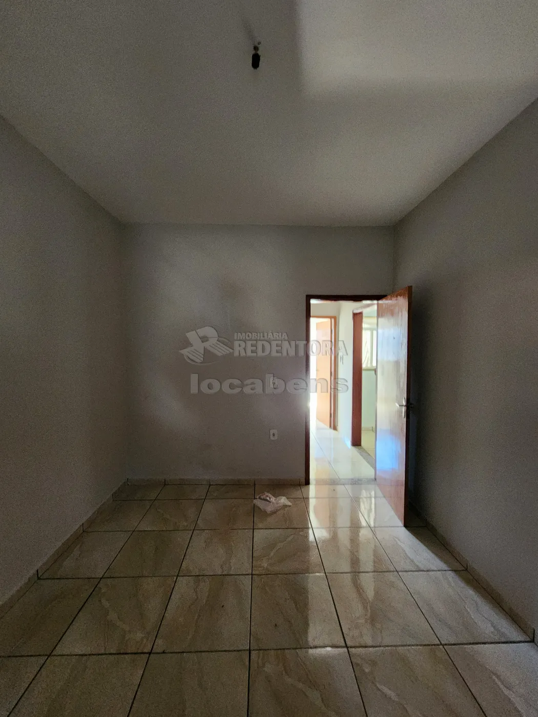 Alugar Casa / Padr&atilde;o em S&atilde;o Jos&eacute; do Rio Preto R$ 1.500,00 - Foto 6