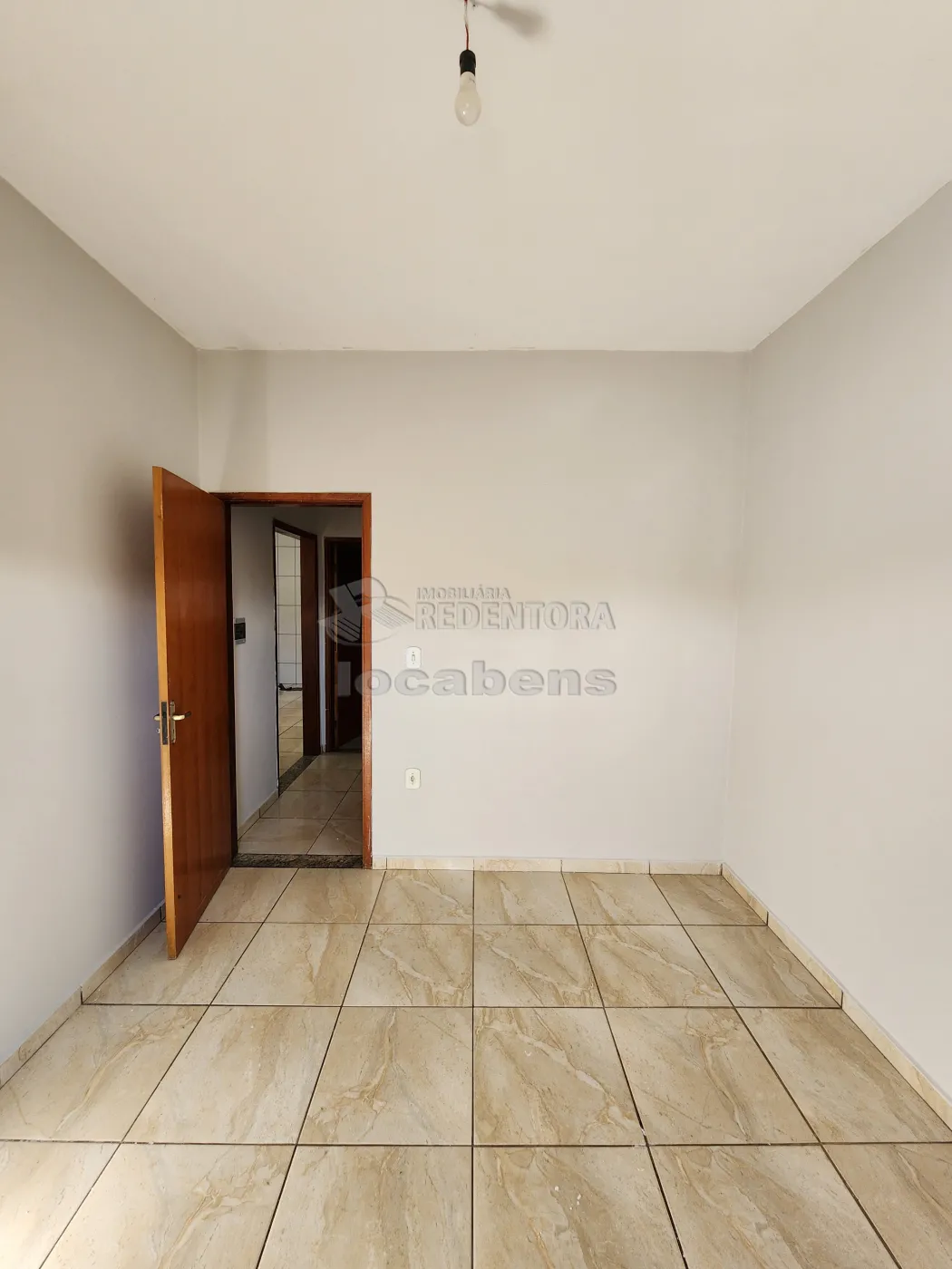 Alugar Casa / Padr&atilde;o em S&atilde;o Jos&eacute; do Rio Preto R$ 1.500,00 - Foto 9