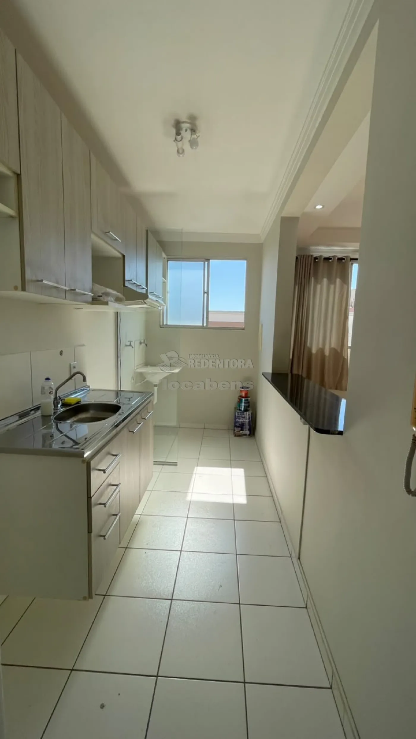 Alugar Apartamento / Padr&atilde;o em S&atilde;o Jos&eacute; do Rio Preto R$ 750,00 - Foto 6