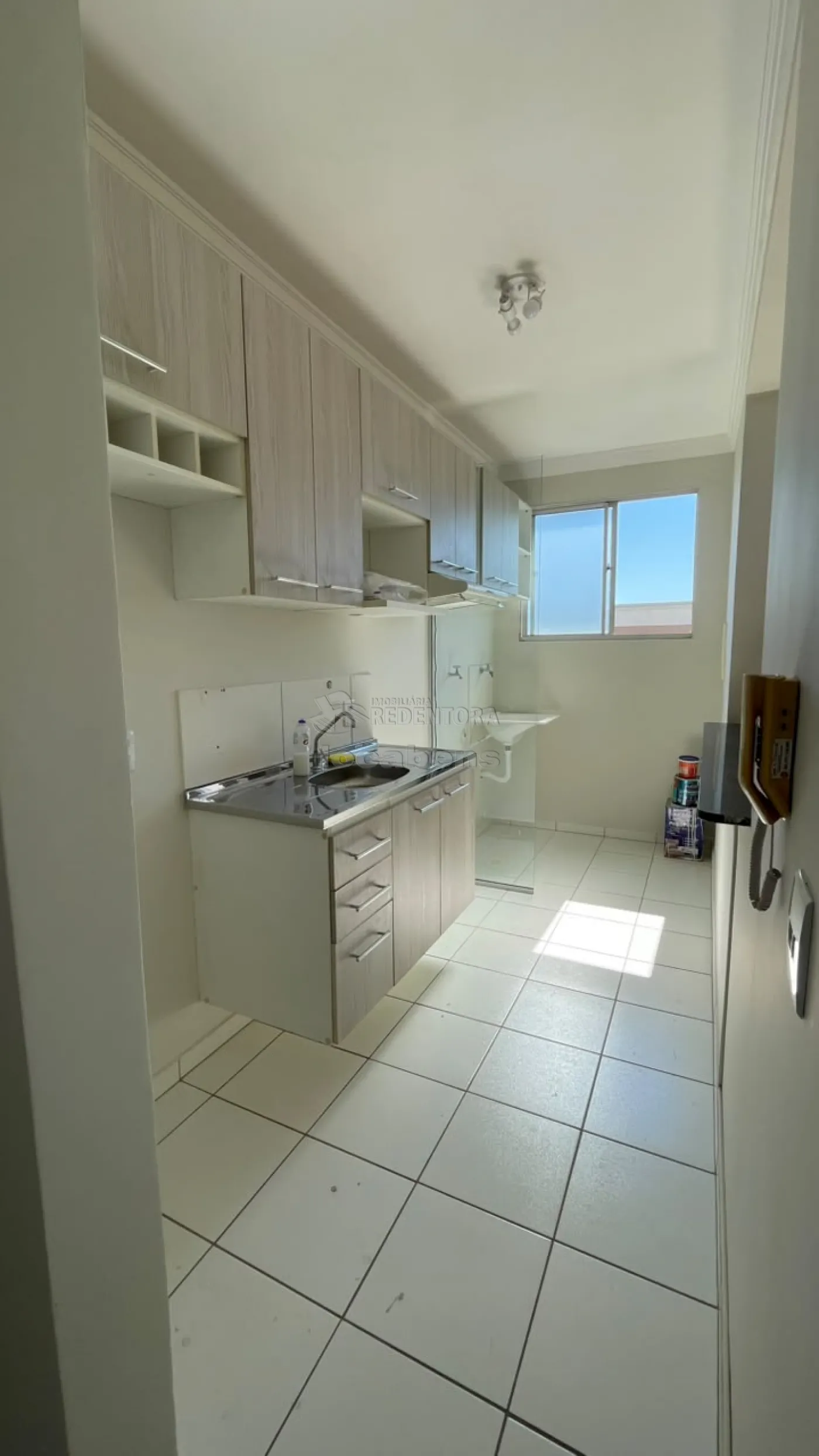Alugar Apartamento / Padr&atilde;o em S&atilde;o Jos&eacute; do Rio Preto R$ 750,00 - Foto 7