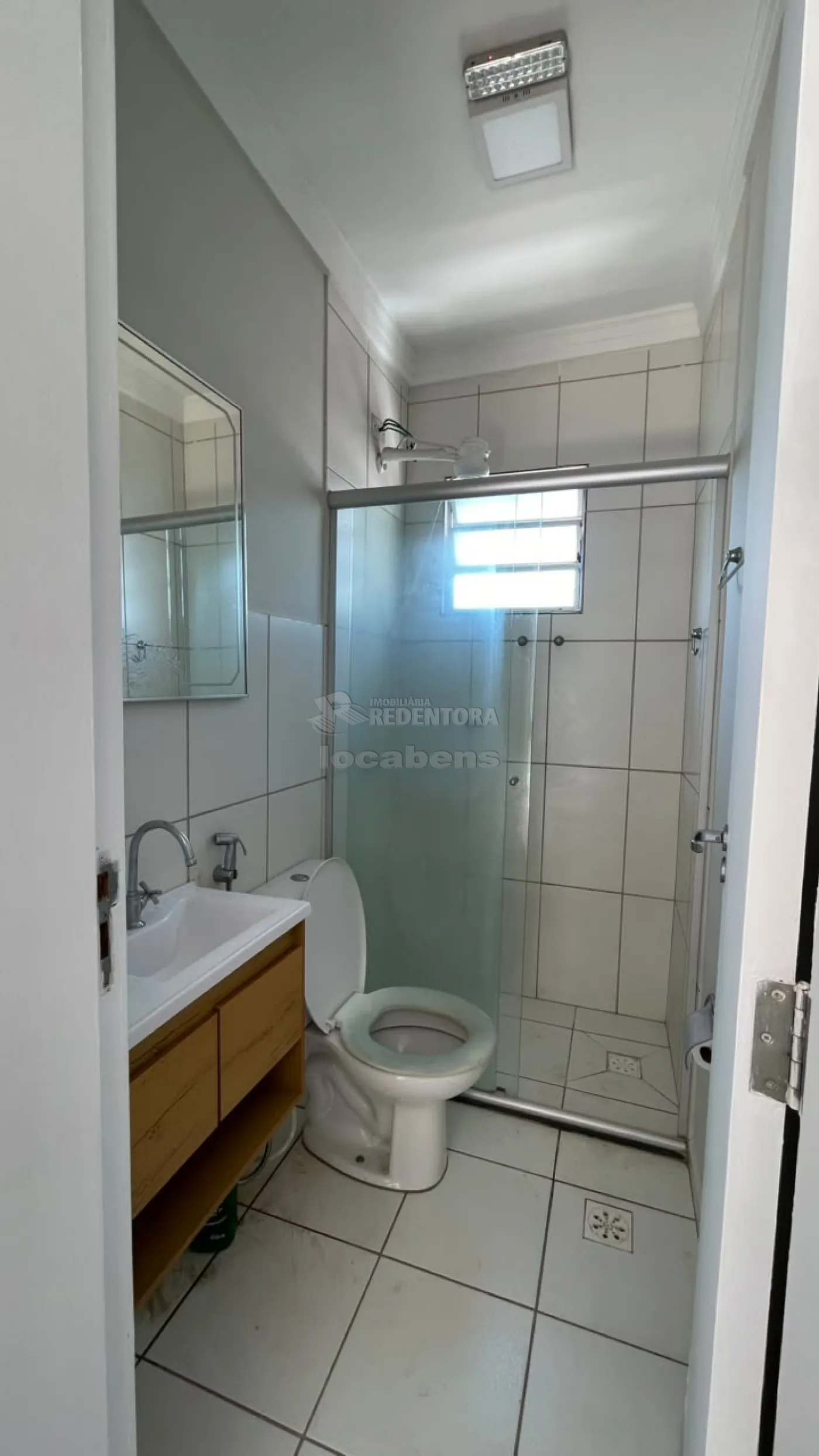 Alugar Apartamento / Padr&atilde;o em S&atilde;o Jos&eacute; do Rio Preto R$ 750,00 - Foto 17