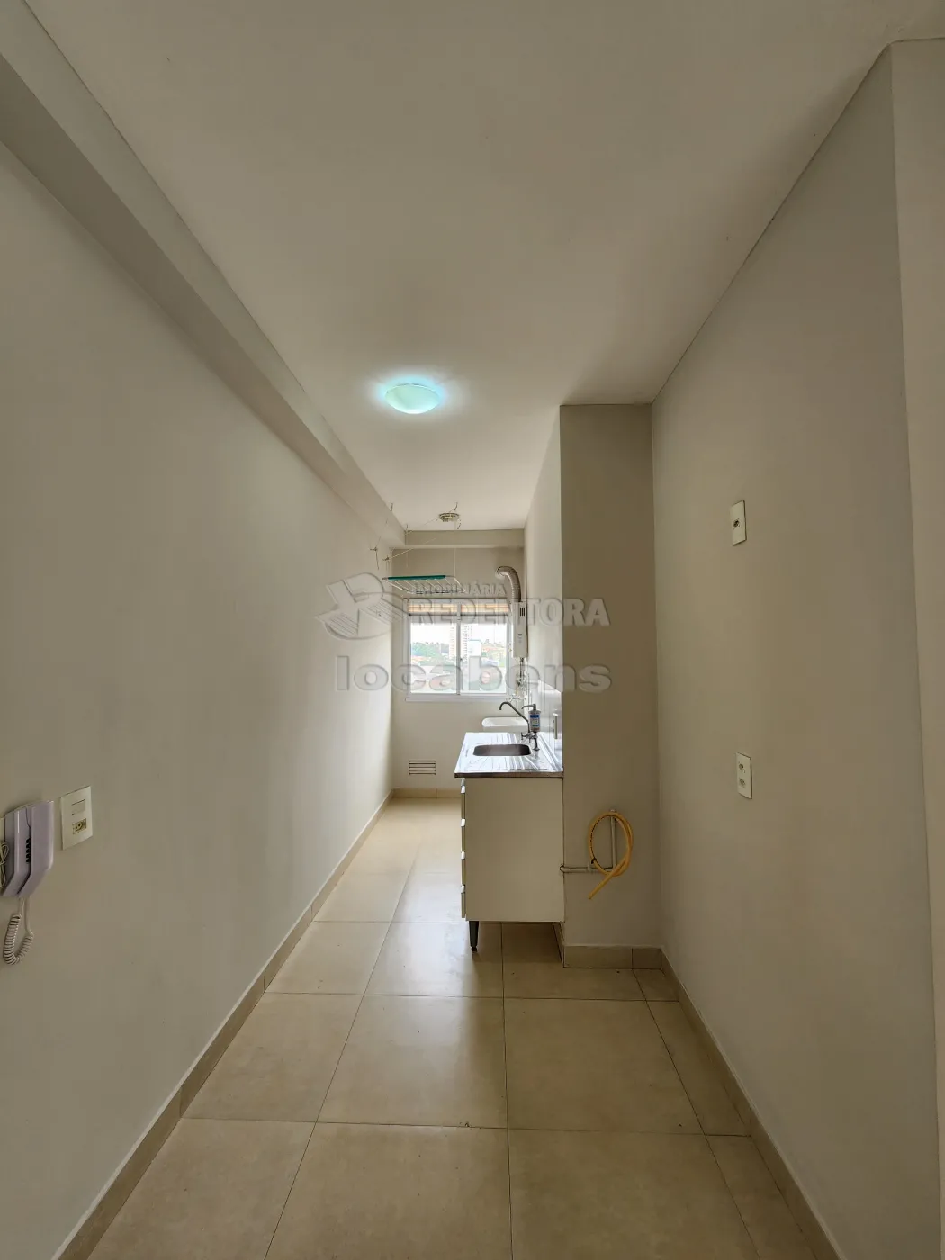 Alugar Apartamento / Padr&atilde;o em S&atilde;o Jos&eacute; do Rio Preto R$ 1.000,00 - Foto 3