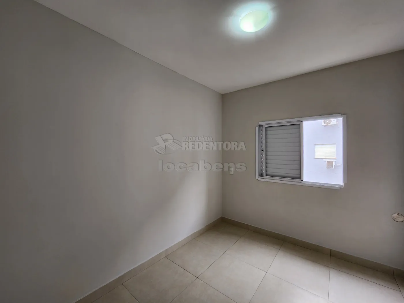 Alugar Apartamento / Padr&atilde;o em S&atilde;o Jos&eacute; do Rio Preto R$ 1.000,00 - Foto 8