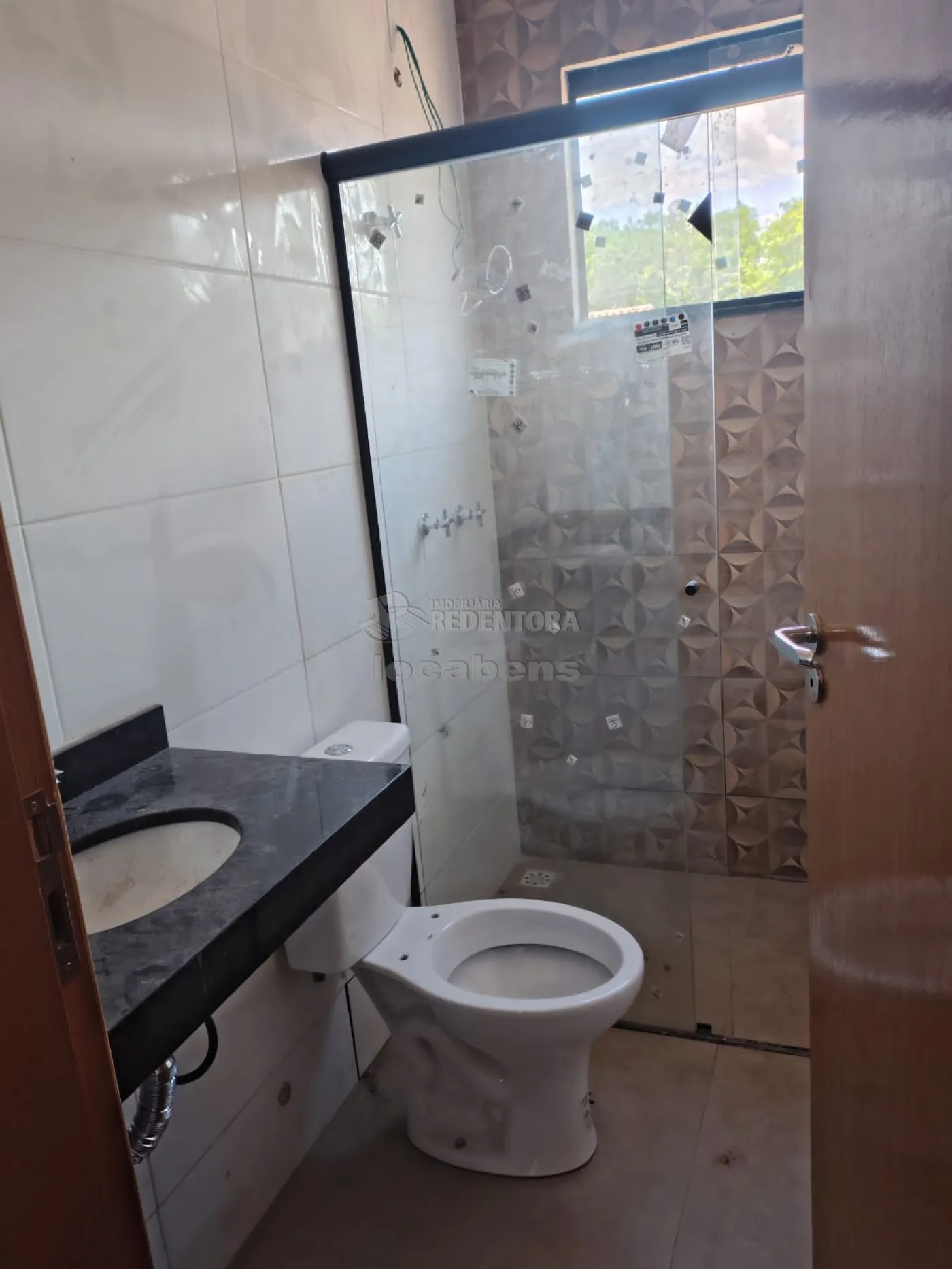 Alugar Casa / Padr&atilde;o em S&atilde;o Jos&eacute; do Rio Preto R$ 1.700,00 - Foto 2