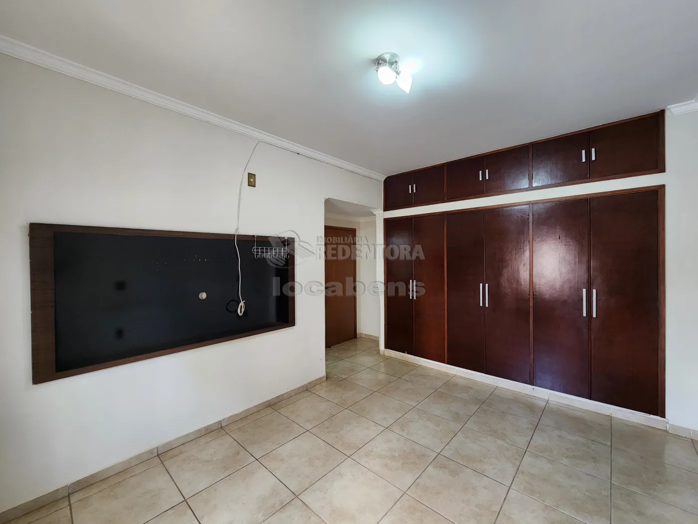 Alugar Apartamento / Padr&atilde;o em S&atilde;o Jos&eacute; do Rio Preto R$ 2.500,00 - Foto 13