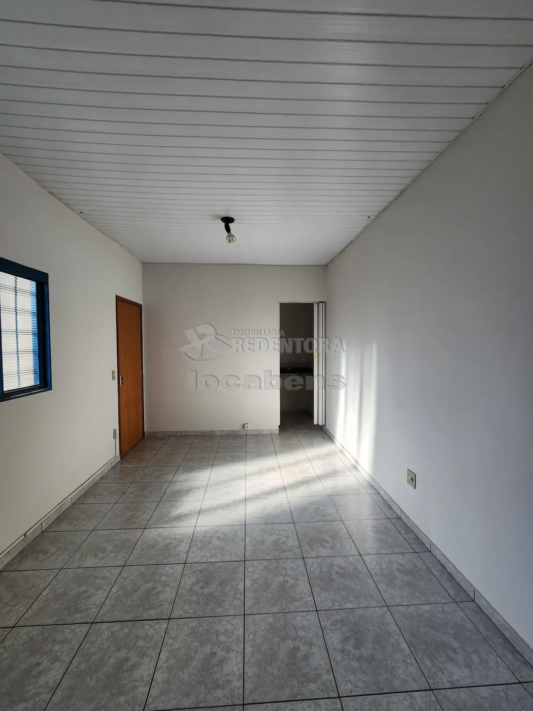 Alugar Comercial / Sala em S&atilde;o Jos&eacute; do Rio Preto R$ 800,00 - Foto 4