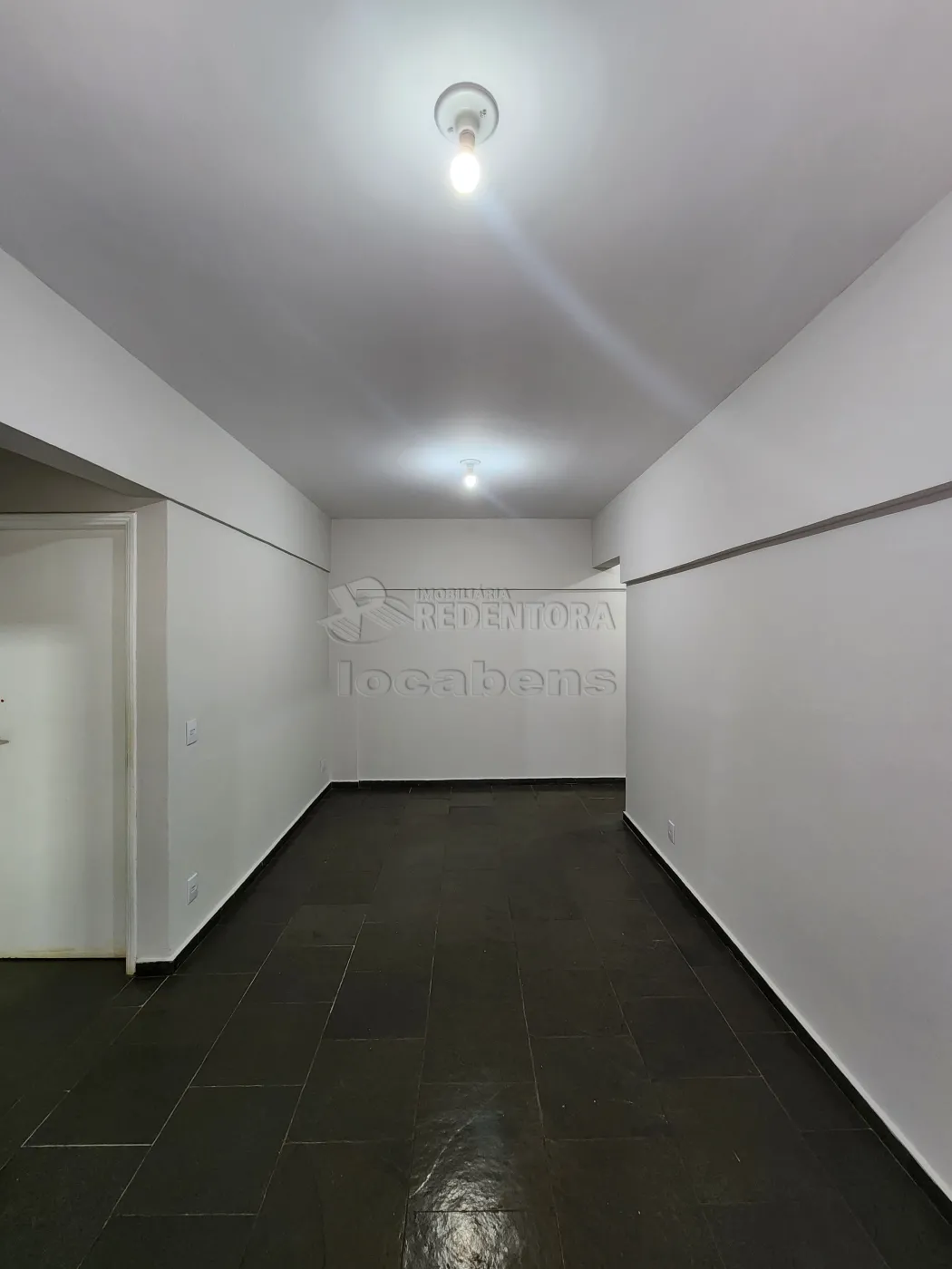 Alugar Apartamento / Padr&atilde;o em S&atilde;o Jos&eacute; do Rio Preto R$ 850,00 - Foto 2