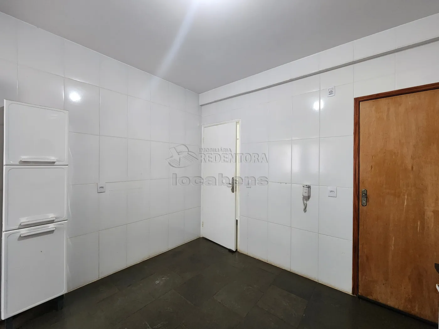 Alugar Apartamento / Padr&atilde;o em S&atilde;o Jos&eacute; do Rio Preto R$ 850,00 - Foto 4