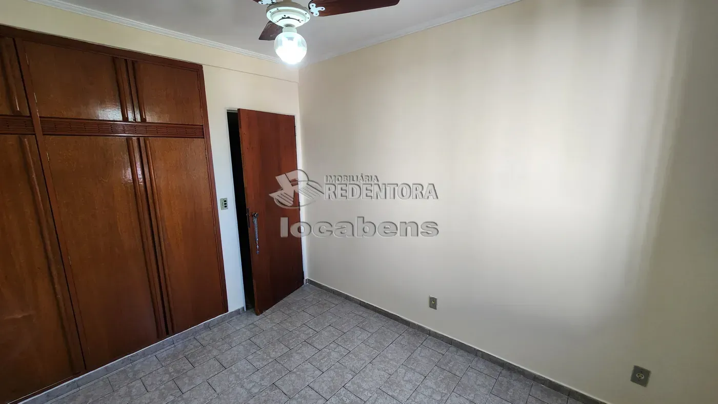 Alugar Apartamento / Padr&atilde;o em S&atilde;o Jos&eacute; do Rio Preto R$ 1.200,00 - Foto 12