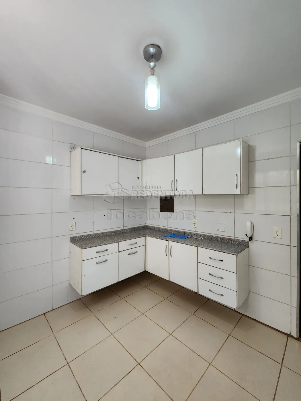 Apartamento com 2 quartos para aluguel, 70m² — foto 3 de 11