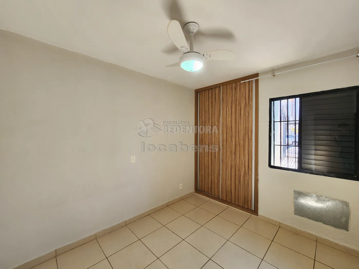 Apartamento com 2 quartos para aluguel, 70m² — foto 4 de 11