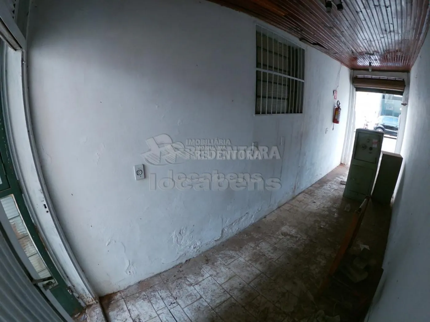 Alugar Comercial / Sal&atilde;o em S&atilde;o Jos&eacute; do Rio Preto R$ 700,00 - Foto 2