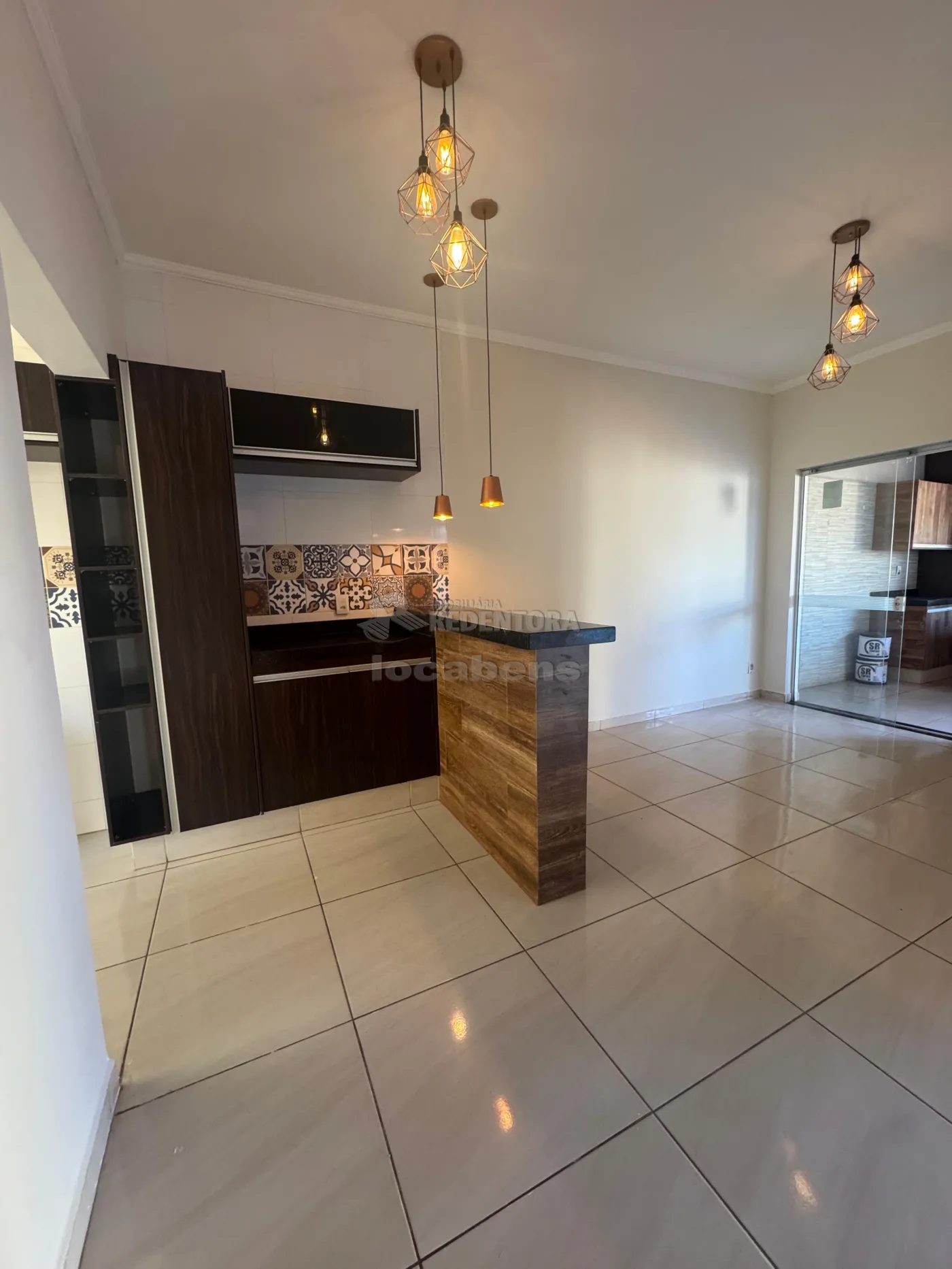 Alugar Casa / Padr&atilde;o em S&atilde;o Jos&eacute; do Rio Preto R$ 1.800,00 - Foto 2